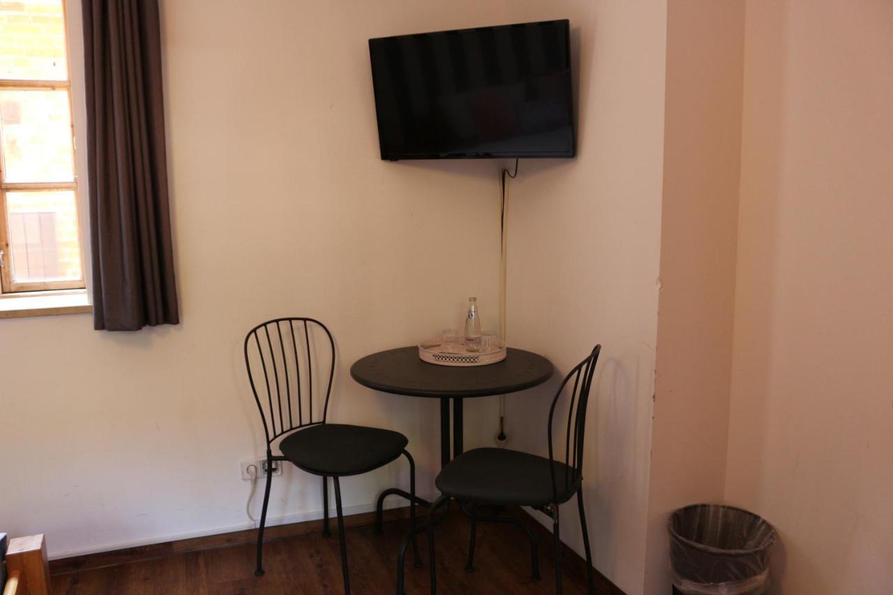 Altstadtcafe Und Pension ハーフェルベルク エクステリア 写真